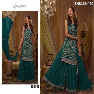 ชุดสلوارอินเดียแบบดั้งเดิมผ้าจอร์เจตต์ปักลายประดับด้วยเลื่อม หิน และกระจก ซื้อออนไลน์ - Product Image 2