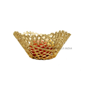 Customized Gold Leaf Shaped <b>Metal</b> <b>Bowl</b> with Textured Finish Unique Decorative Accent for Elegant Dining and Stylish Home Decor - Product Image 6