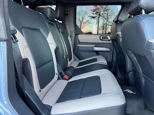 NOUVELLE ARRIVÉE ! ALERTE SPÉCIALE SUR NOTRE FORD BRONCO OUT TER BANKS 2023, AVEC CAPACITÉS TOUT-TERRAIN ET LIVRAISON GRATUITE OFFERTE - Product Image 3