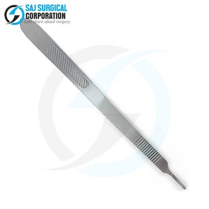 Antirouille en acier de conception argentée inoxydable de poignée de scalpel d'OEM pour les lames jetables réutilisables dans des procédures dentaires médicales - Product Image 2