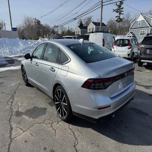 Honda Accord Hybrid Touring 2024 IMPECABLE - Product Image 3