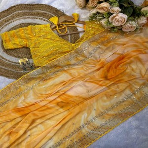 Sari en soie douce VASTRA COTTAGE avec imprimés prismatiques, broderie, travail de paillettes, bordure mignonne avec velours, entièrement cousu, avec un chemisier - Product Image 4
