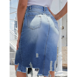 Jupe en jean pour femme Paola Riboni, délavée claire, déchirée, avec fente, coupe trapèze, longueur maxi, mode estivale - Product Image 2