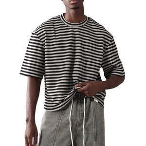 Camisetas Oversize a Rayas de Corte Holgado para Hombre, 220 g/m² Algodón, Hombro Caído, Estilo Casual Urbano, Cuello Redondo, Venta al por Mayor - Product Image 1