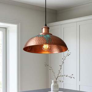 Juego de 3 lámparas colgantes de cobre para temas interiores clásicos iluminación de Ambiente de restaurante y decoración de hospitalidad de lujo - Product Image 4