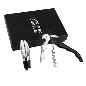 Kit ouvre-bouteille <span class=keywords><strong>en</strong></span> acier inoxydable personnalisé Tire-<span class=keywords><strong>bouchon</strong></span> Coffret cadeau avec couvercle Plateau Verseur de vin et verseur Stand Bar Set pour serveurs - Product Image 2