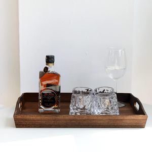 Bandeja de Madera Artesanal de Primera Calidad para Servir Alimentos, Ideal para Mejorar el Estilo de la Mesa y Elevar el Ambiente del Hogar - Product Image 2