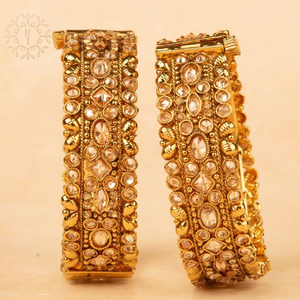 Brazaletes de latón grabados para mujer, joyería artística chapada en oro hecha a mano, diseños personalizados para regalos y uso diario - Product Image 4