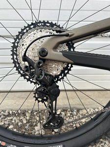 Bicicleta de Montaña H&S 2024 Santa Cruz Megatower 2 XT Exclusiva de Jenson Talla XL Níquel Mate Nueva - Product Image 2