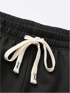 กางเกงขาสั้นสไตล์สตรีทโอเวอร์ไซส์ผ้าคอตตอน100% ทรงอินเทรนด์พิมพ์ลาย DTG หรือติดฉลากแบบธรรมดาที่กำหนดเองได้สั่งซื้อจำนวนมาก - Product Image 4