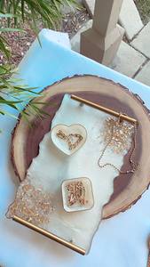 BON ÉLÉGANT PLATEAU DE SERVICE ÉPOXY EN RÉSINE PERSONNALISABLE Conception rectangulaire pour la maison Restaurant Hôtel Plateau en résine - Product Image 2