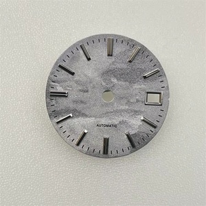 Esfera de Reloj con Textura de Meteorito de 28.5mm, Marcadores Luminosos de Metal Pulido en 3D, Compatible con NH35 Directo de Fábrica, Personalizable OEM - Product Image 3
