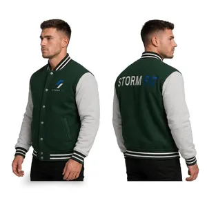 Blouson universitaire unisexe Storm Fit vert avec manches grises, logo brodé, vêtement d'hiver décontracté en laine et cuir, coupe-vent, anti-UV, haute performance - Product Image 5