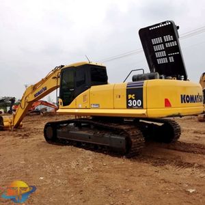 Excavadora de Orugas Usada Komatsu PC300-7 en Buen Estado, Modelo Mini a Bajo Precio con Motor, Caja de Cambios, Bomba de Engranajes y PLC - Product Image 1