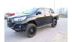 Hilux GCC 2024, Camioneta Usada con Volante a la Izquierda, Control de Crucero Automático, Tracción en las Cuatro Ruedas, Motor de 4.1-6L, Asientos de Cuero, Neumáticos R18, Euro V - Product Image 6