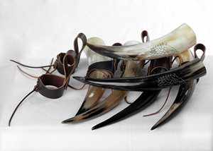 Handcrafted Natural <b>Drinking</b> <b>Horn</b> With Wooden Stand For Unique Bar And Home Decor Display At Affordable Price - Product Image 2