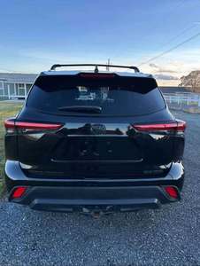 รถยนต์มือสอง ปี 2023 รุ่น Highlander XLE Sport พวงมาลัยซ้าย SUV เบาะหนัง 8 ที่นั่ง - Product Image 5