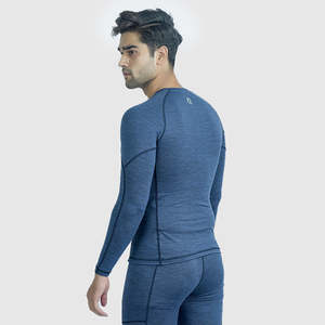 Camiseta Deportiva de Manga Larga con Compresión Armour en Color Azul Marino - Product Image 2