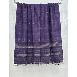 Châle Bhujodi en laine et soie tissé à la main de Kutch – Fils exquis pour le style et le confort - Product Image 1