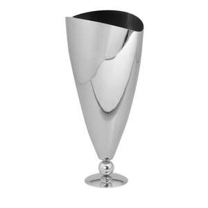 Vase à fleurs en fer en métal vieilli à thème établi Vase décoratif de ferme vintage pour la maison et les occasions de mariage - Product Image 1