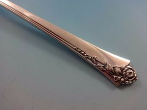 ช้อนเหล็กด้ามมีดีไซน์ดอกไม้สีเงินเครื่องครัวหรูหราโต๊ะสำหรับงานแต่งงานอุปกรณ์ตกแต่งร้านอาหารผลิตในอินเดีย - Product Image 2