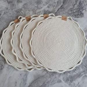 Chargeur de dessous de verre en bambou et rotin de Style bohème de haute qualité et ensemble de napperon support de tapis de table en jonc de mer pour un usage domestique - Product Image 3