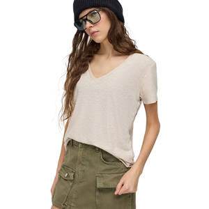 Camiseta de Mujer - Estilo Casual - Product Image 1