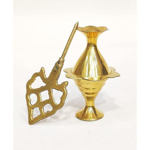 Nouveau Design Laiton Surma Dani Titulaire Kajal Surma Présentant Belle Vanité Décor Surma Dani Laiton Indien Artisanat Titulaire Décor - Product Image 1