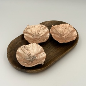 Juego de Tazones Decorativos Reutilizables con Acabado de Cobre en Forma de Hoja para Frutos Secos, Color Elegante para Decoración del Hogar u Oficina, Regalo de Boda Moderno - Product Image 6