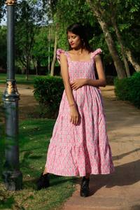 Vestido de verano bohemio rosa sin mangas con estampado de bloque de mano 100% algodón con patrón floral bordado y cuello cuadrado para ella - Product Image 6