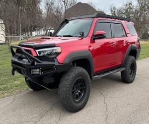 Toyota 4Runner TRD Pro 2017, modifications tout-terrain approfondies, suralimenté, 4x4, rouge métallisé Barcelone - Product Image 1