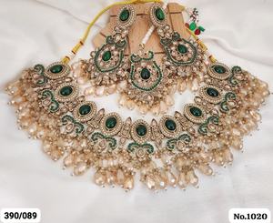 Exquisito juego de collar Kundan con piedras multicolores y pendientes a juego Ideal para bodas, festivales y ocasiones especiales - Product Image 6