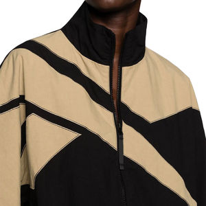 Conjunto Deportivo Cortavientos Estampado de Invierno Personalizado STITCHMODE con Diseño Ligero, Ropa Deportiva Unisex para Adultos - Product Image 3