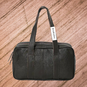 Mini sac de voyage en cuir de vachette fait à la main avec dos en cuir rétréci pleine fleur léger facile à transporter - Product Image 4