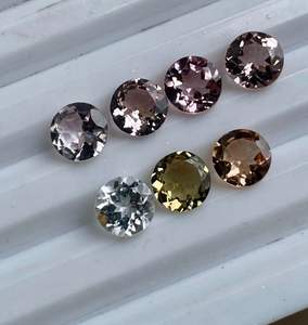 พลอยทัวร์มาลีนทรงกลมเจียระไนเหลี่ยมหลากสีธรรมชาติขนาด 6 มม. สำหรับทำเครื่องประดับ - Product Image 1