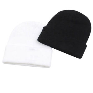 Bonnets pour hommes conçus pour un usage décontracté en hiver, offrant un tissu tricoté doux et chaud, un ajustement extensible et confortable pour les voyages en plein air - Product Image 5