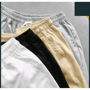 กางเกงขาสั้นผู้ชายสีกากีเหนือเข่า เอวยางยืด ผ้าลูกฟูก สวมใส่สบาย เป็นมิตรกับสิ่งแวดล้อม ยืดหยุ่น เท่ห์ ทันสมัย - Product Image 3