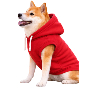 Sweat à capuche pour chien Paw Red, imprimé graphique audacieux, confortable, chaud et douillet en polaire - Product Image 3