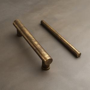 Ensemble de poignées de porte de cuisine en laiton de qualité supérieure, conçu pour les maisons modernes, offrant une prise en main fluide, une construction robuste et une apparence élégante - Product Image 1