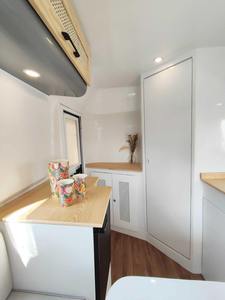 รถพ่วงคาราวานขนาดเล็กน้ำหนักเบาแบบ Teardrop Camper สำหรับขาย - Product Image 2