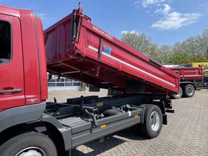 รถบรรทุกมือสองคุณภาพดี ปี 2019 รุ่น MB 1530K 6x4 แบบเทท้าย เกียร์ธรรมดา 10 สปีด ยูโร 2 ดีเซล 351-450 แรงม้า รถบรรทุกหนัก - Product Image 4