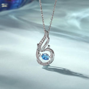 สร้อยคอปีกเปลวไฟนิรันดร์เจลิยาพร้อมของขวัญหินเพทายเต้นรำ - Product Image 4