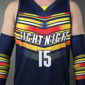 Uniformes de basket-ball personnalisés de haute qualité vêtements de sport respirants pour hommes femmes jeunes ensemble imprimé en gros populaire - Product Image 2