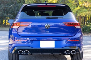 Volkswagen Golf R 2023, 315 ch, turbo, 4 cylindres, transmission intégrale, boîte automatique, berline à hayon - Product Image 2