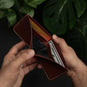 Non. Portefeuille fin en cuir véritable 89 Slim Bifold (Buck Brown) fait main avec garantie de 5 ans - Product Image 3