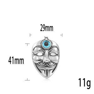 yunnique Pendentif masque facial en acier titane, style punk rétro unique et tendance, pour hommes et femmes, pendentif œil en acier inoxydable 2807 - Product Image 4