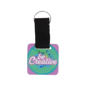 Porte-clés promotionnel personnalisé en bois de bouleau avec design boisé - Product Image 5