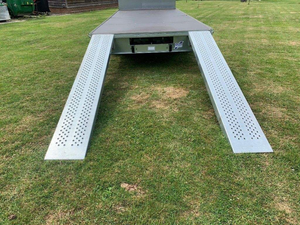 Remolque Utilitario de Plataforma Plana de Acero de Alto Rendimiento 8.3X12 con Frenos de 2-3500 lb y Puerta, Multiusos - Product Image 3