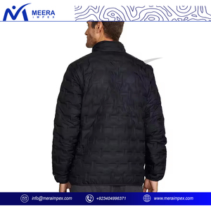 OEM ODM Veste matelassée coupe-vent d'extérieur d'hiver de couleur noire personnalisée pour hommes Vestes matelassées à capuche solides pour hommes - Product Image 3