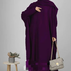 Abayas élégantes et modestes brodées à la main pour femmes, vêtements et accessoires musulmans traditionnels - Product Image 1